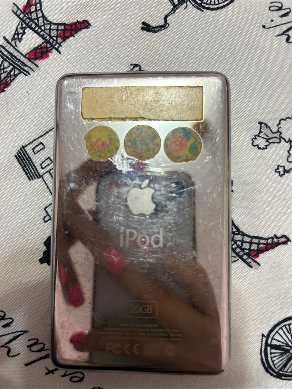 Apple iPod - Picture 2 of 2